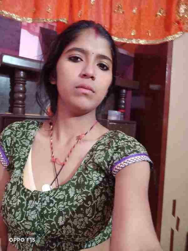 New marriage sexy bhabi pics of tits full nude pics collection (1)