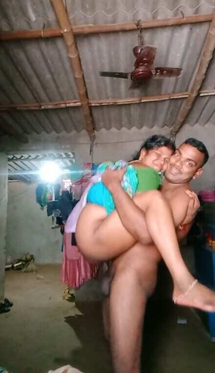 Horny mature desi couples xvideos bhabhi stand fucking mms HD