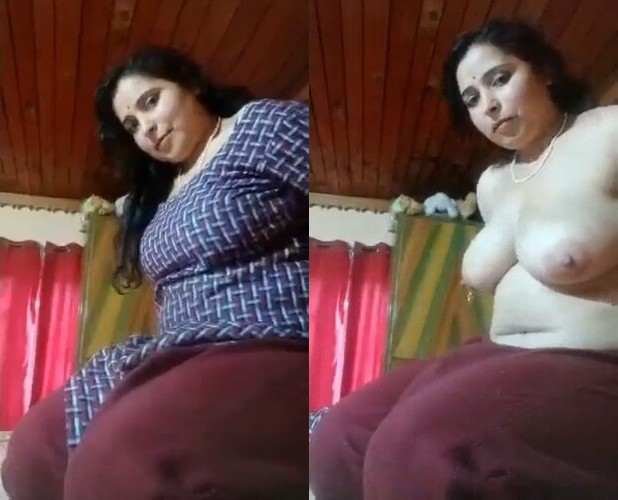 Beautiful sexy bhabi xvideo showing her big boobs mms