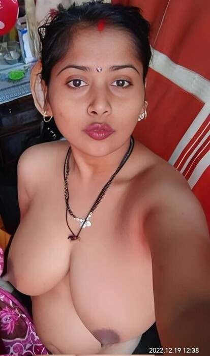 Super hottest Boudi bhabi xxx video showing big boobs mms