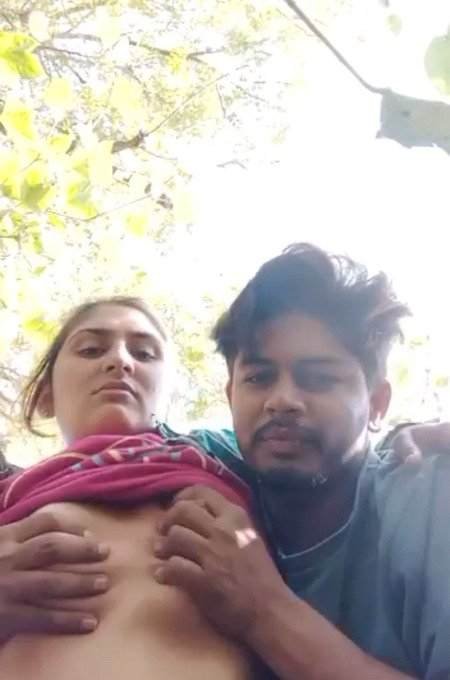 Very beautiful horny lover couple hot indian nude enjoy outdoor