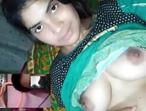 Very cute 18 babe chudai desi showing nice boobs pussy mms