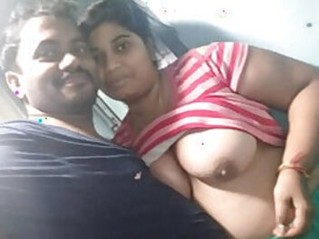 Very sexy Tamil mallu girl indian bf hd showing big tits mms