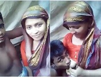 Village muslim hot bhabi desi hindi porn devar sucking boobs