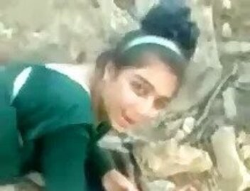 Cute-paki-college-girl-pakistani-porm-doggy-fucking-bf-outdoor.jpg