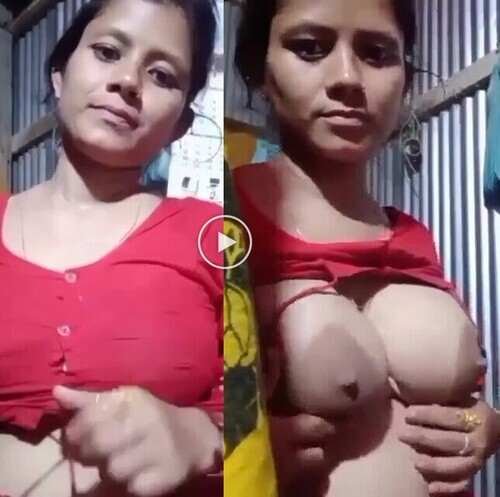 Village-sexy-desi-desi-bhabhi-bp-shows-boobs-bf.jpg