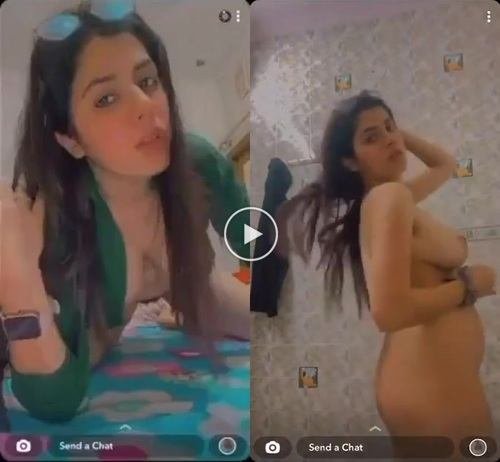 Pak-beautiful-hot-babe-lahore-pakistan-sex-shows-big-tits.jpg