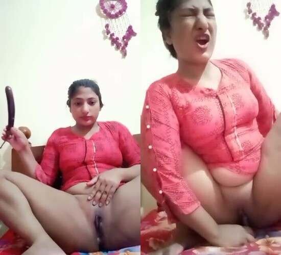 Beautiful-horny-girl-free-sex-in-mumbai-Masturbating-using-brinjal.jpg